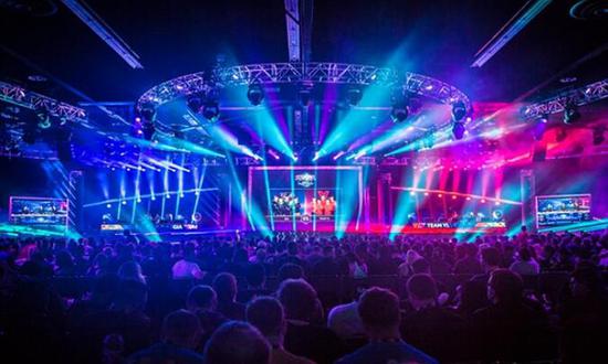 在当今足球 在当今足球