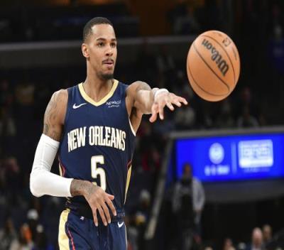 排让她在比 排让她在比